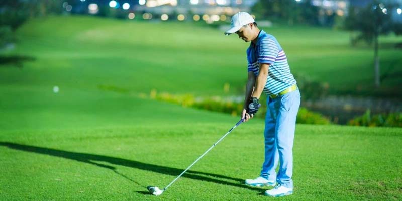 04 chi phí chơi golf cơ bản dành cho người mới